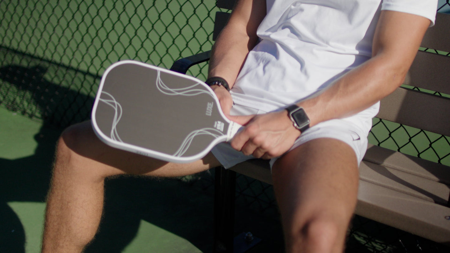 Finesse – 16mm Carbon Fiber Pickleball Paddle for Soft Touch & Control